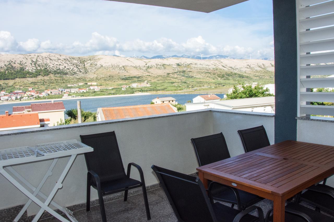 Apartments Sv. Jelena 2 Pag Town Buitenkant foto